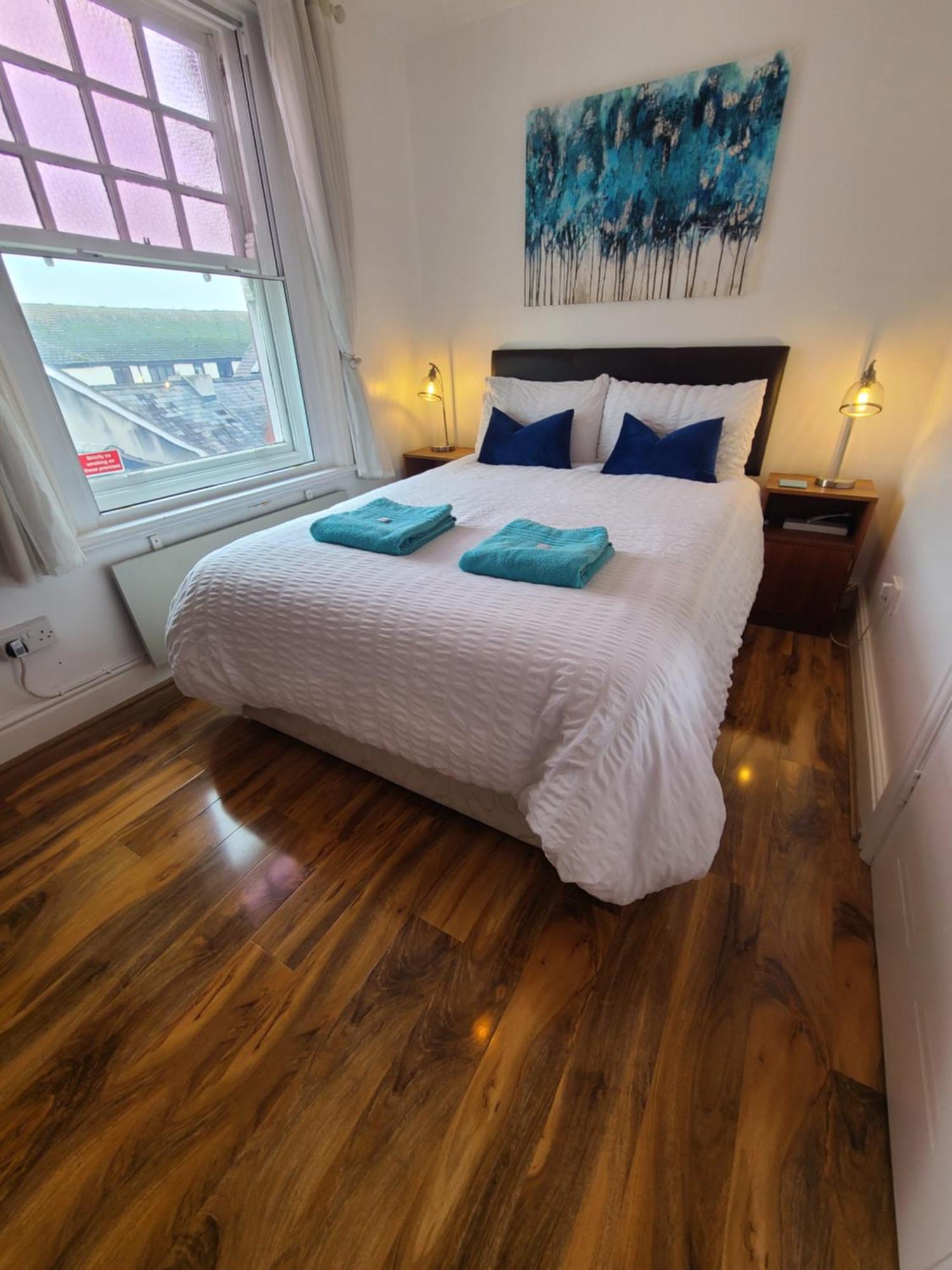 Vale View Apartment, Prestatyn, North Wales - A Stylish, Dog-Friendly Holiday Let Just A 5 Min Walk To Beach & Town! Εξωτερικό φωτογραφία